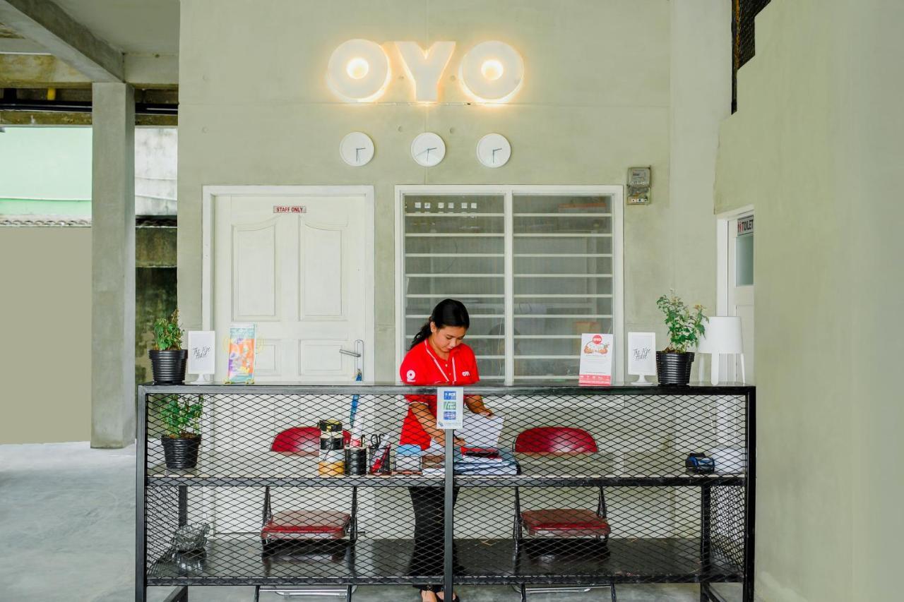 Hotel Oyo 183 The Pipe House Palembang Zewnętrze zdjęcie