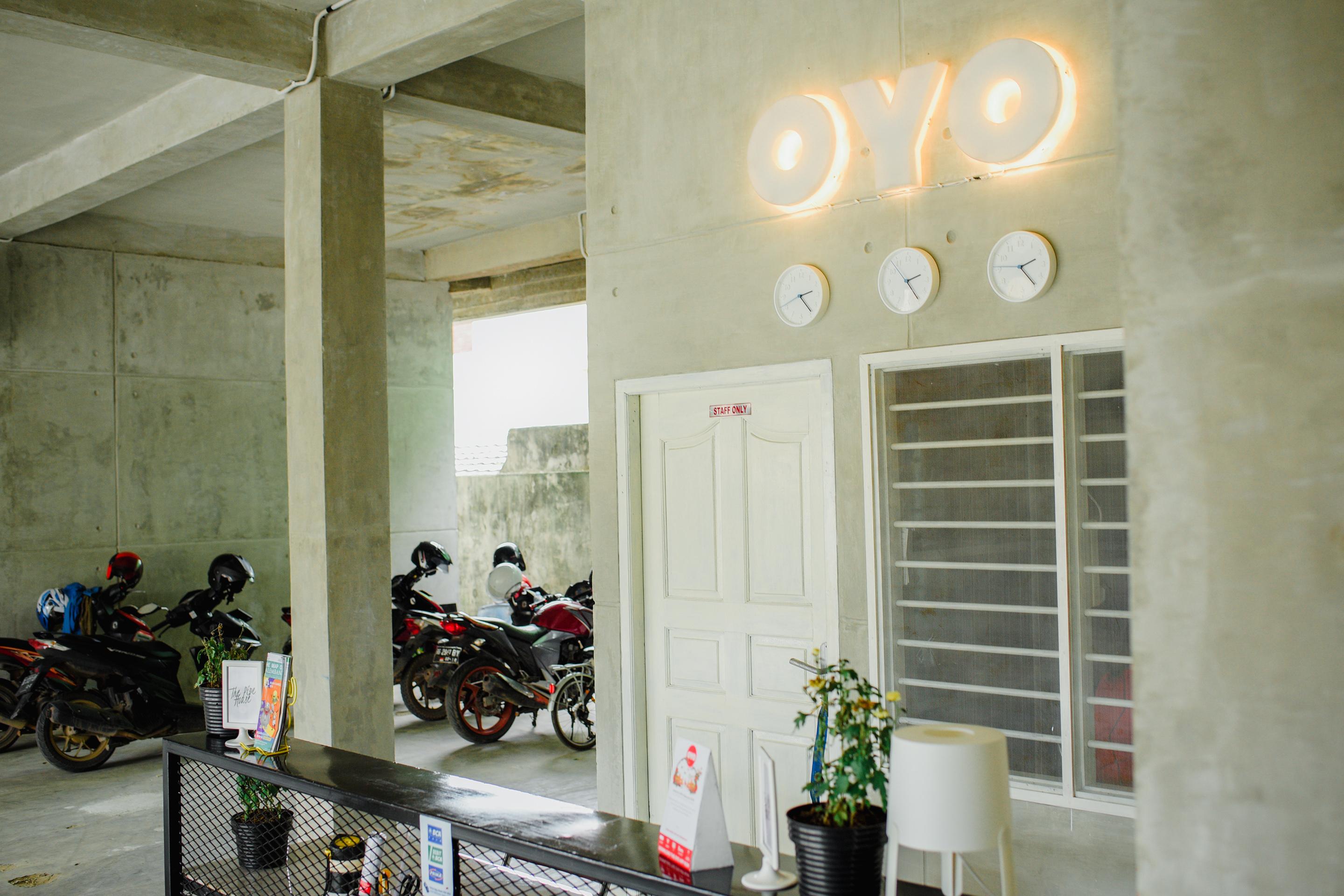 Hotel Oyo 183 The Pipe House Palembang Zewnętrze zdjęcie