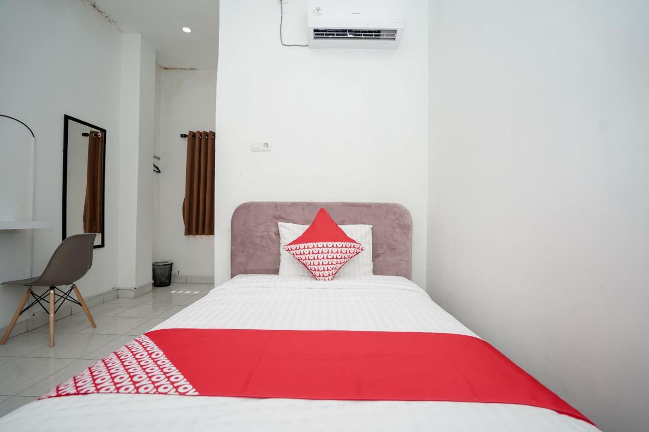 Hotel Oyo 183 The Pipe House Palembang Zewnętrze zdjęcie