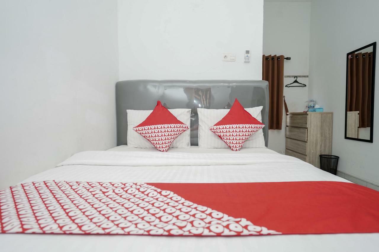 Hotel Oyo 183 The Pipe House Palembang Zewnętrze zdjęcie