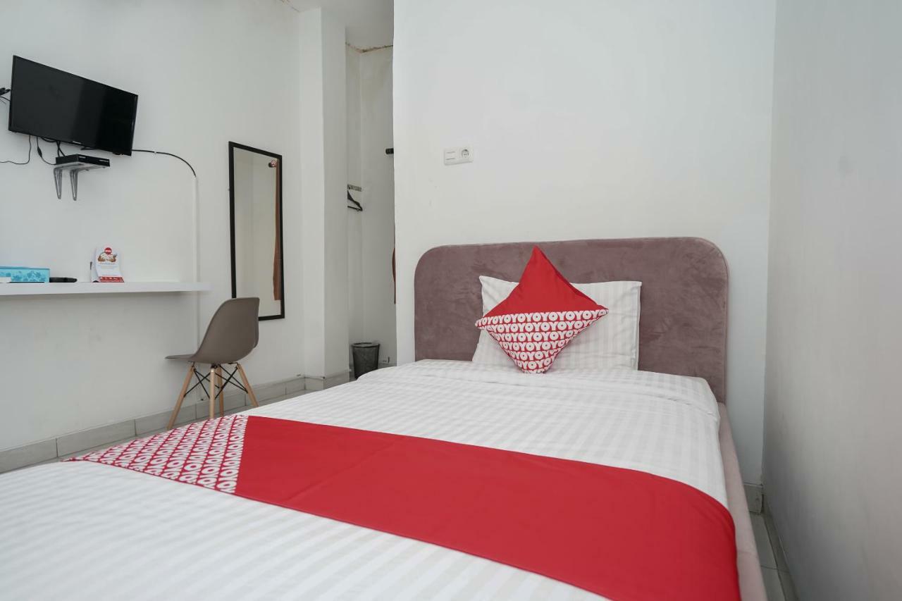 Hotel Oyo 183 The Pipe House Palembang Zewnętrze zdjęcie
